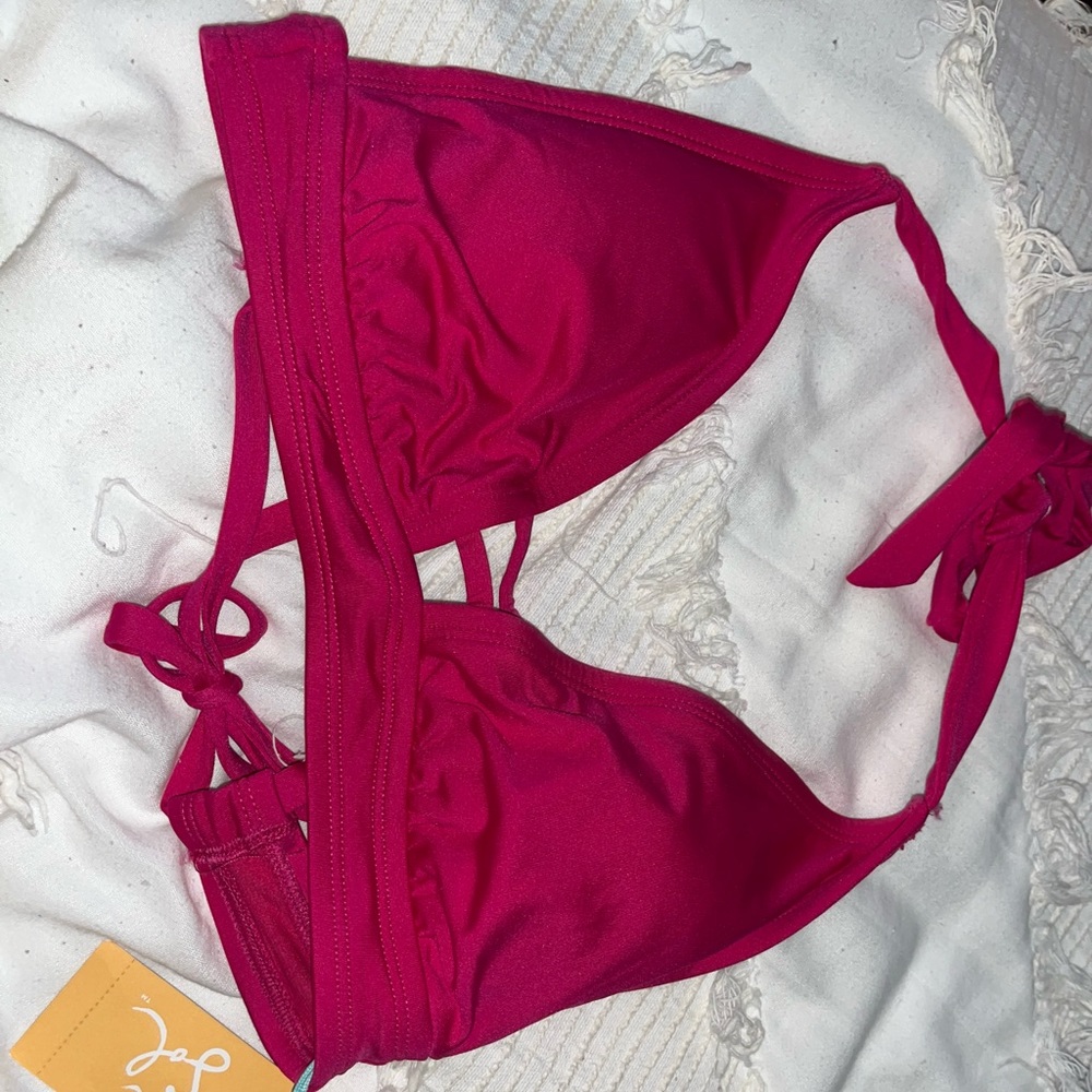 Hit pink target bikini top